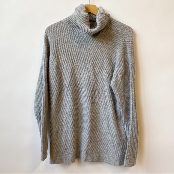 NWT It's Our Time Pullover Turtleneck Ribbed Sweater Gray Women's Size XS - Picture 1 of 7